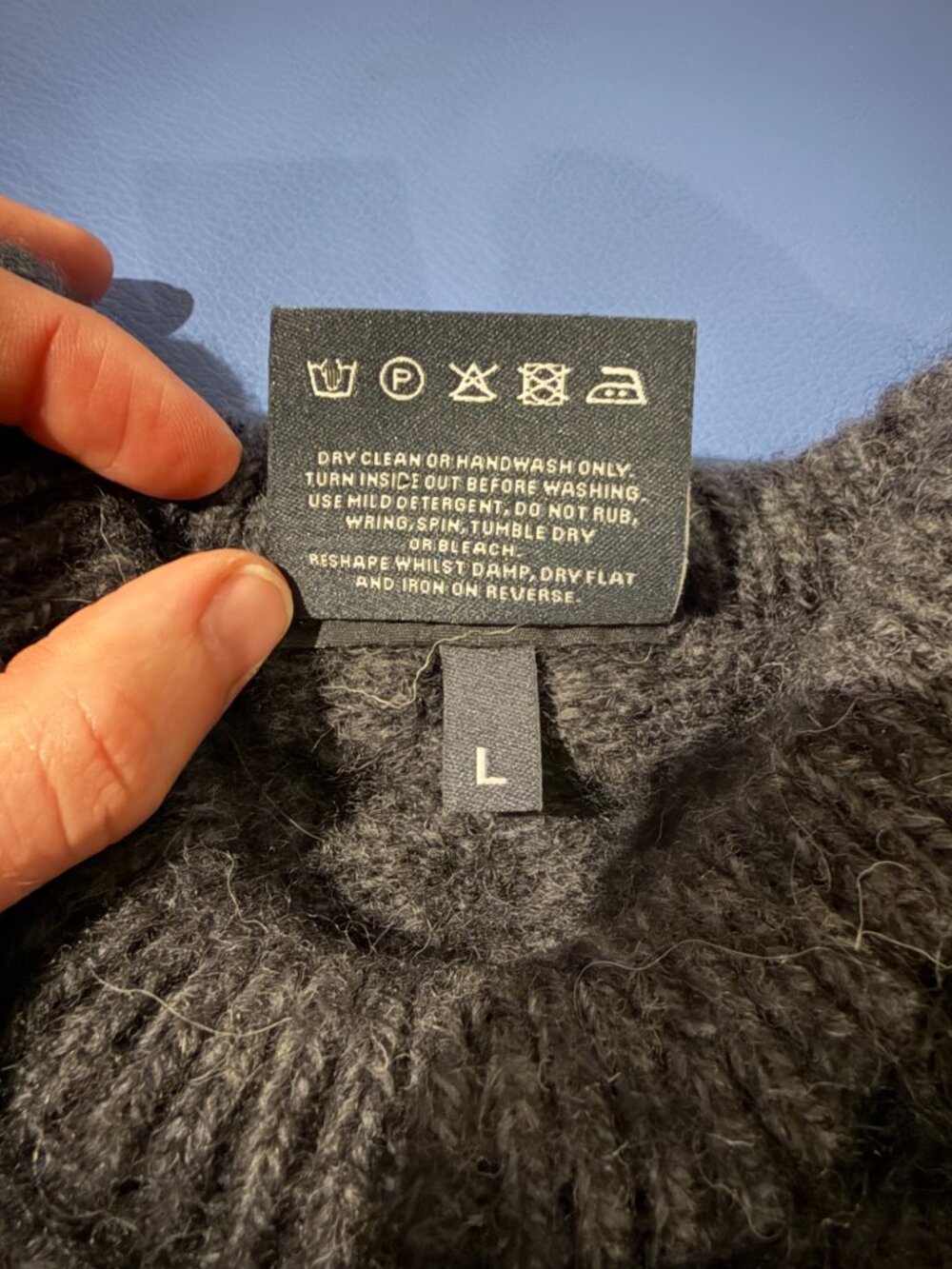 Shrunken merino wool sweater - Picture 3 of 5